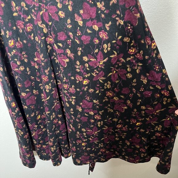 Jeanette By Betsey Johnson 70s Dark Floral Sleeveless Knit Maternity Dress - Picture 4 of 9